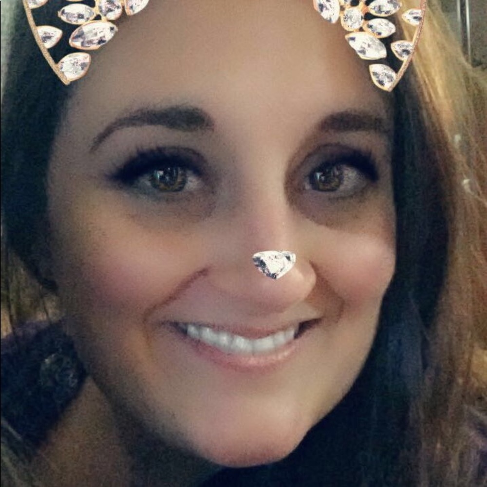 Meet your Posher, April